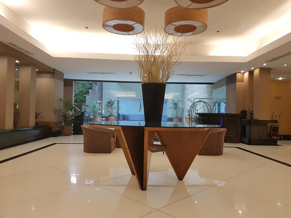 Summit Circle Cebu - Quarantine Hotel Exteriér fotografie